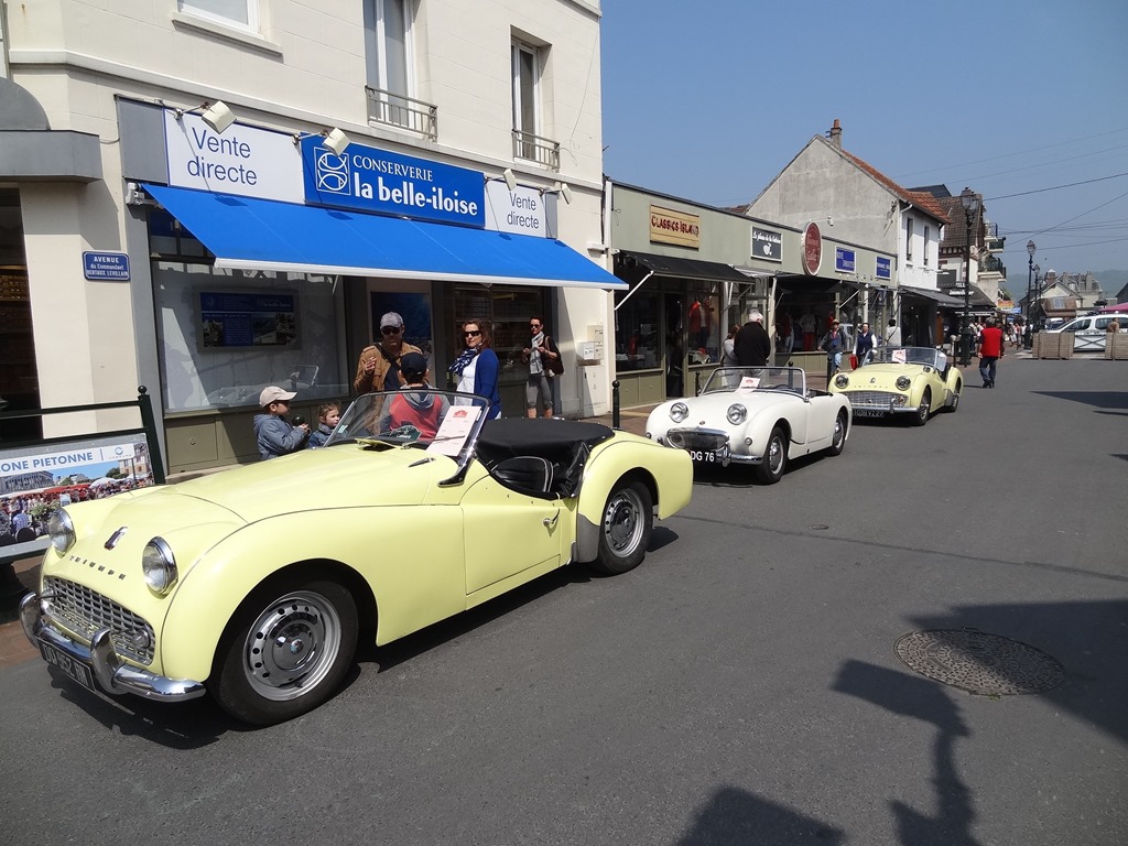 [2018.05.20-016+Triumph+TR3A+1958+et+1960+jaunes+et+MG%5B4%5D]