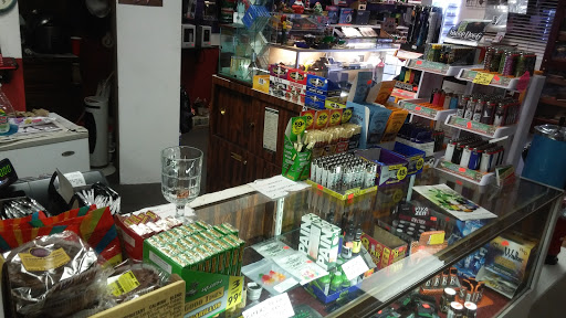 Tobacco Shop «One Love Tobacco & Gifts», reviews and photos, 7116 Gulf Blvd, St Pete Beach, FL 33706, USA