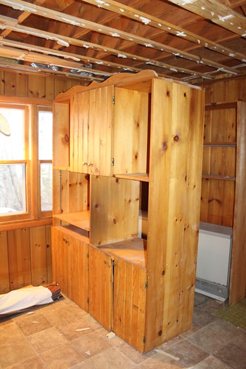 Ceiling and cabinet