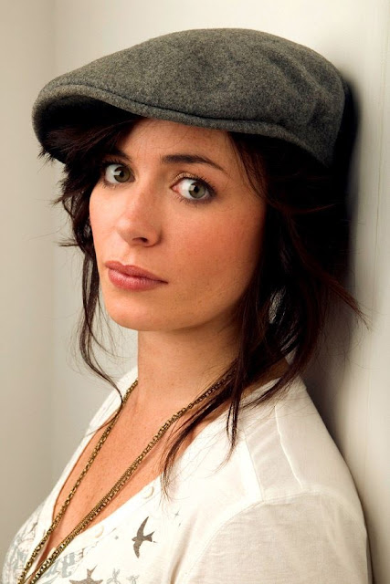 Eve Myles Dp Profile Pictures