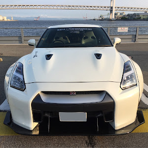 NISSAN GT-R R35