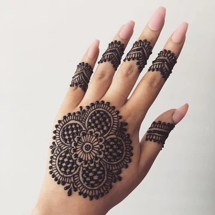 Traditional henna designs for Indian girl's - Village Barber Stories