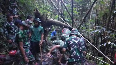 Satgas TMMD Kodim Karangasem Bangun Bak Penampungan Air Bersih