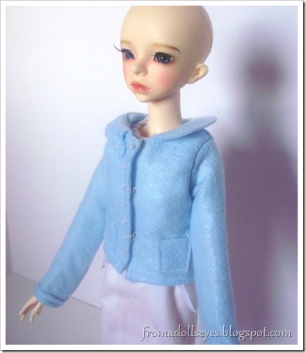 Cute felt coats for MSD and Yosd sized ball jointed dolls.