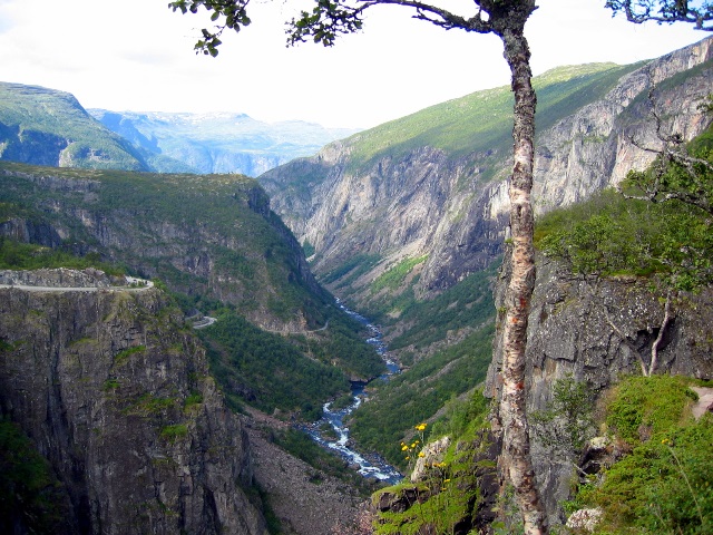 VIAJE DE BERGEN A OSLO. CASCADAS STAINDAL Y VORINGFOSSEN. - NORUEGA I. DE TRONDHEIM A OSLO. FIORDOS Y GLACIARES. (5)