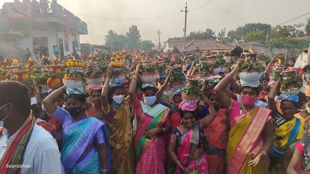 తుర్కపల్లి గ్రామం లో పోచమ్మ బోనాల పండుగ.