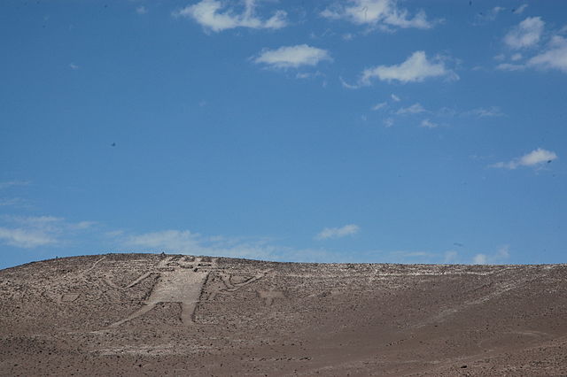 파일:external/upload.wikimedia.org/640px-The_Giant_of_Atacama.jpg