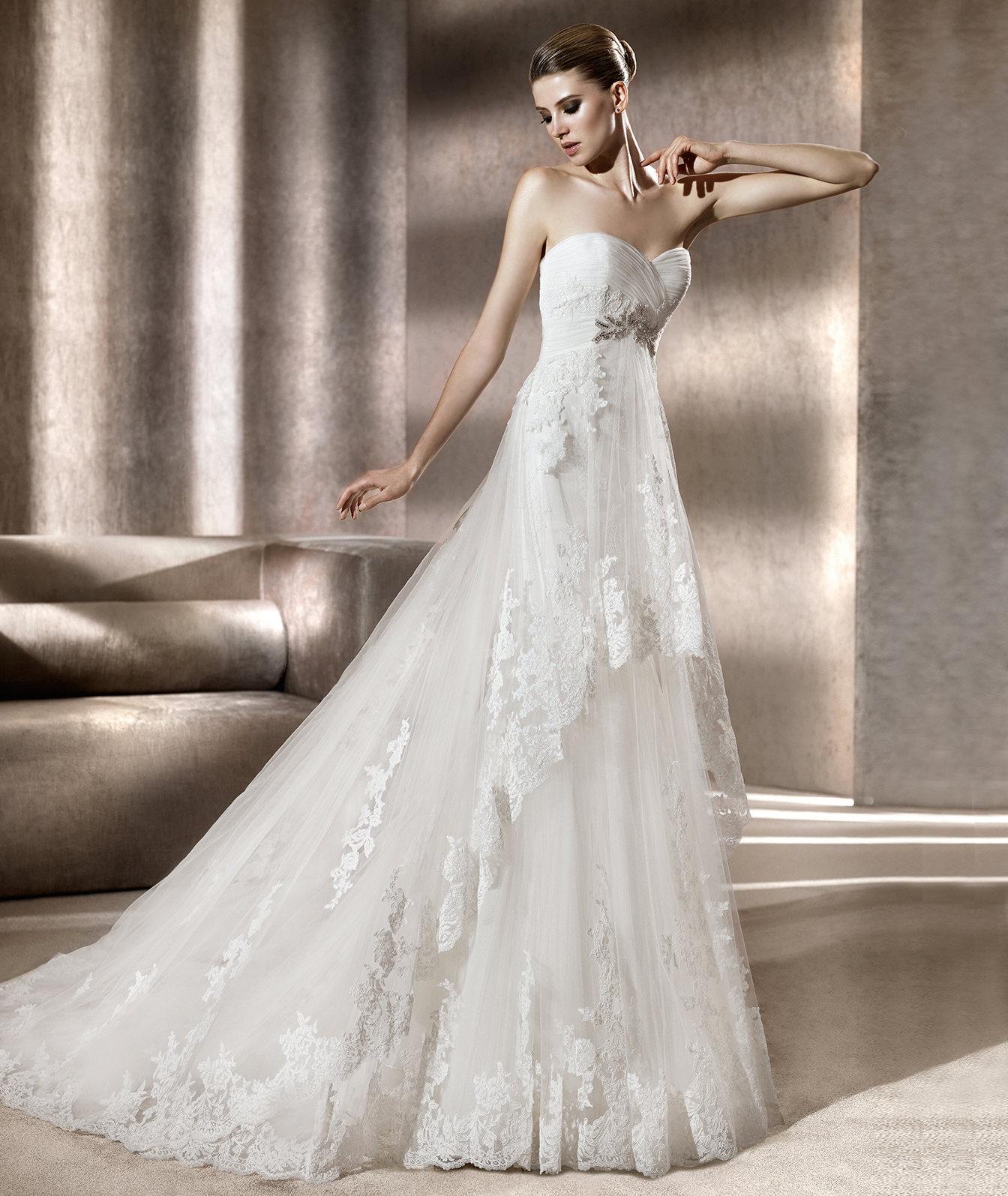 elegant wedding dress