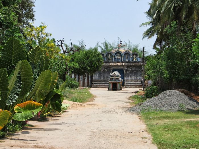 Sri Natrunaiyappar Temple, Thirunanipalli (Ponsei), Mayiladuthurai - 275 Shiva Temples