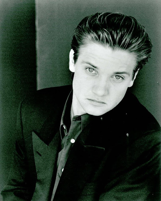 Jeremy Renner Dp Profile Pics