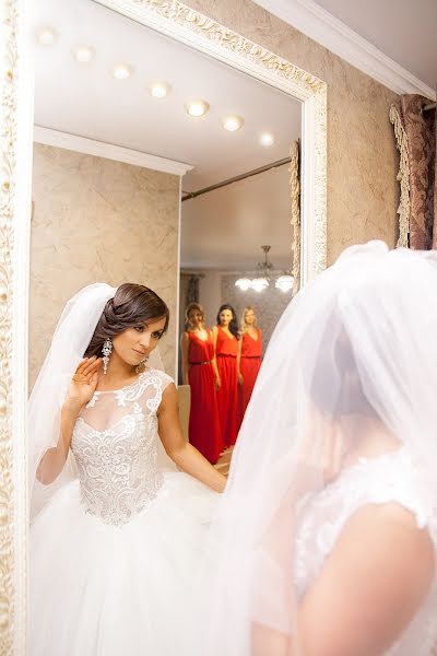 Wedding photographer Olya Shlemenkova (missolka). Photo of 15 September 2015