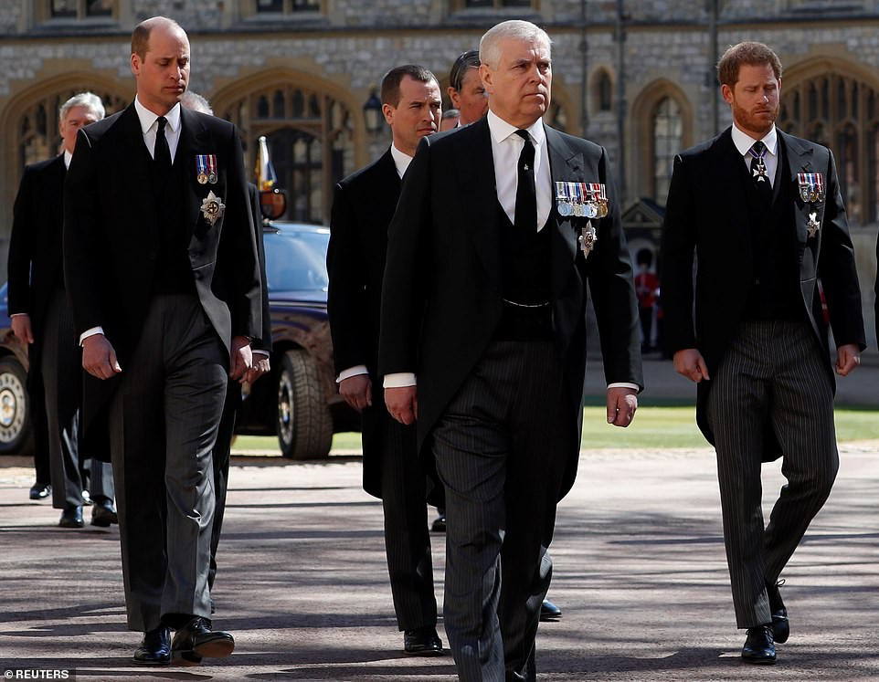 Prince Andrew wears a suit to Philip's funeral after Queen refused his demand to appear in full admiral's outfit (Phtotos)