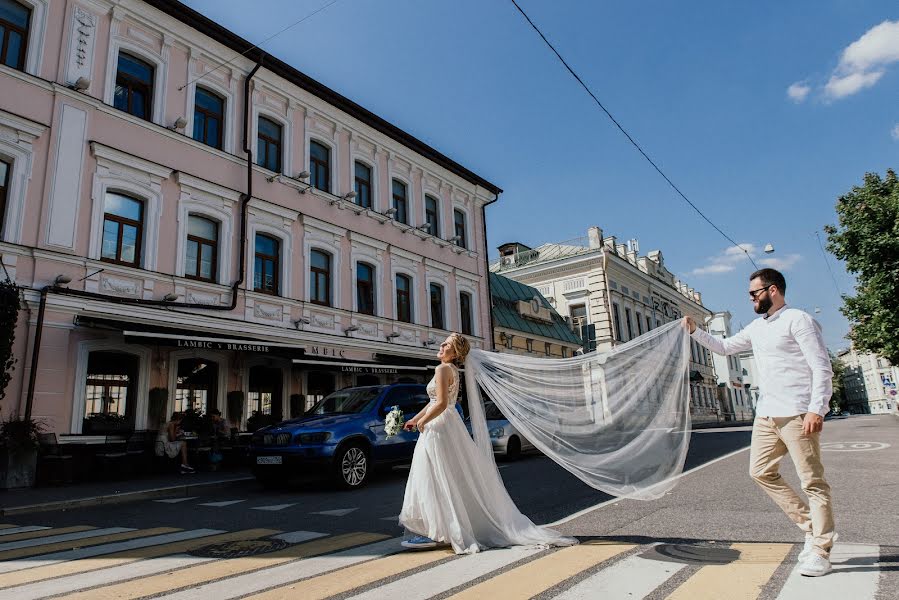 Fotograful de nuntă Viktor Odincov (viktorodi). Fotografia din 29 august 2018