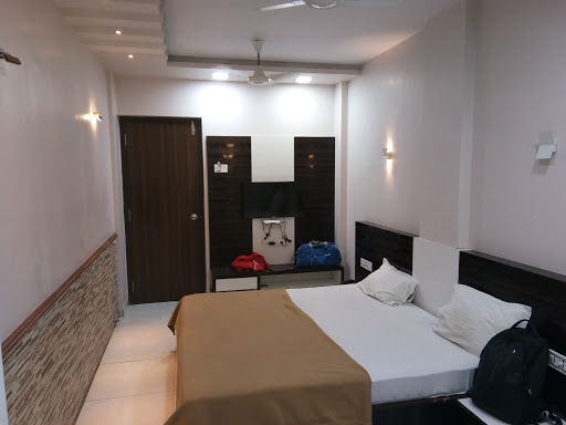 Hotel Regency, 10, Waliv Rd, Golani Naka, Vasai East, Waliv, Maharashtra 401208, India, Hotel, state MH