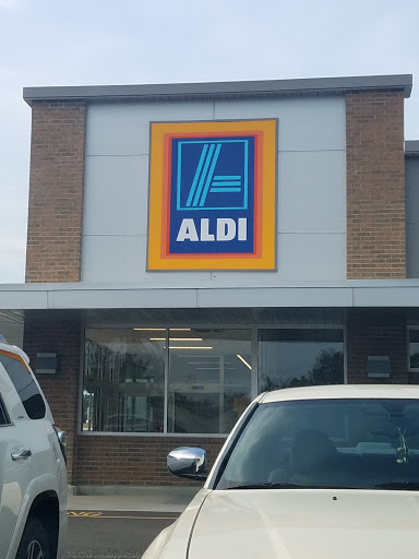 Supermarket «ALDI», reviews and photos, 1814 S Irby St, Florence, SC 29505, USA