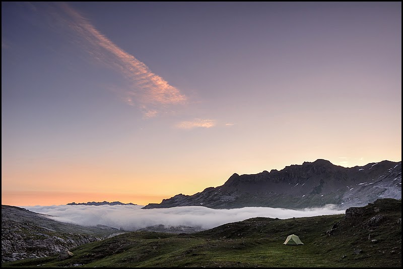 Entre lapiaz et nuages DSC_8962%2520raw-794%252Bcadre