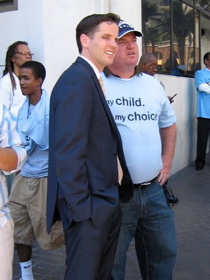 Marshall Tuck of Partnership for Los Angeles Schools and Green Dot Charter School Corporation at a school privatization rally in support of Gates Foundation's Yolie Flores. Photo by Robert D. Skeels.