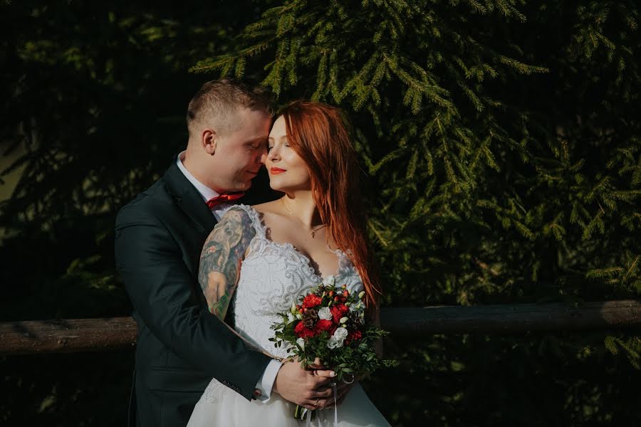 Wedding photographer Dariusz Poniatowski (poniatowskipp). Photo of 25 February 2020