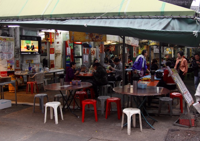 Street dining! Hong Kong reflections