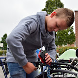 Fietscontrole VVN afd Pekela bij Dollard College - Foto's Jeannet Stotefalk