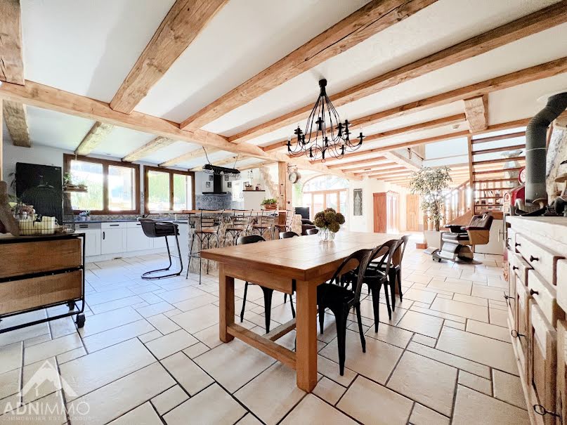 Vente maison 6 pièces 238 m² à Collonges (01550), 619 000 €