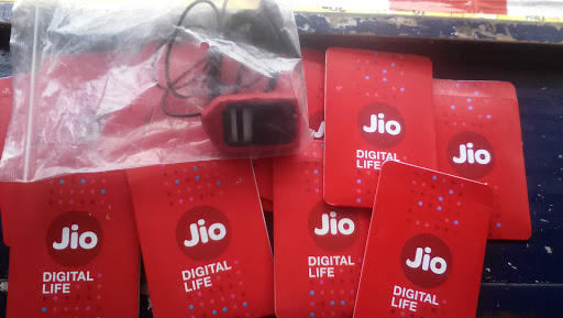 Jio Sim Store, RGM-6-375, Rajarhat Main Rd, Majarhati, Bablatala, Gopalpur Gram, Kolkata, West Bengal 700135, India, Prepaid_Sim_Card_Store, state WB