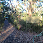 Signpost at Girrakool picnic area (52502)