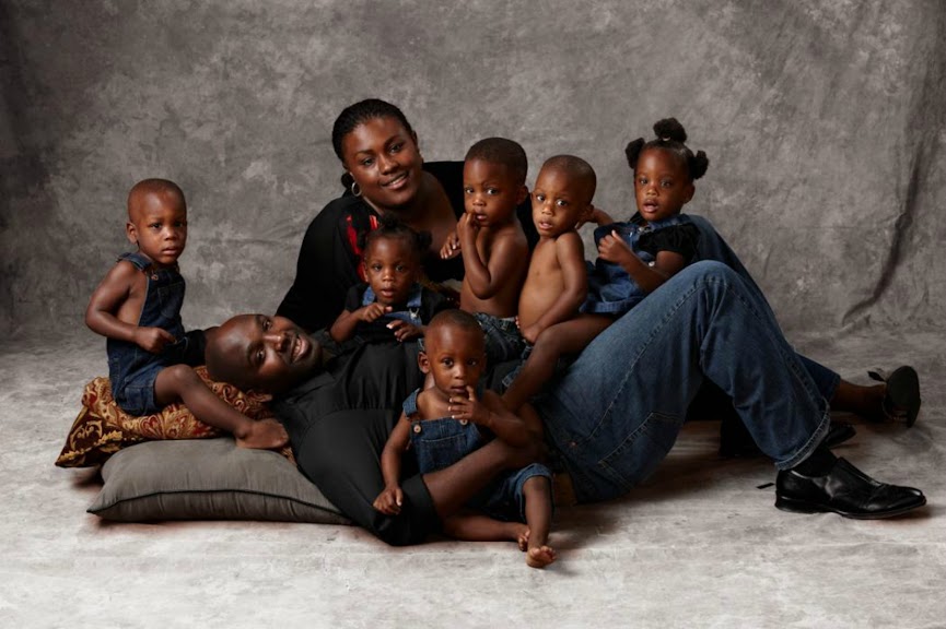 McGhee Sextuplets Re-Create Their Family Photograph Six Years Later