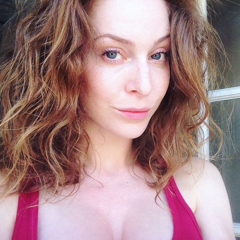 Esme Bianco Profile pictures, Dp Photos, Display pics collection for whatsa...
