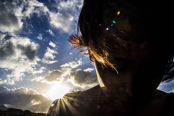 Dietro le sue spalle di cristiandragophoto