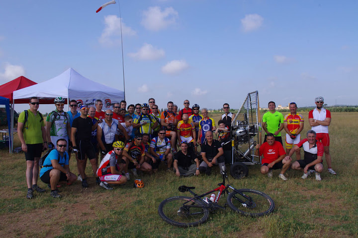 Crónica 1 Encuentro entre BTT y Paramotores 29-5-11 A.barroso%252520%25252850%252529