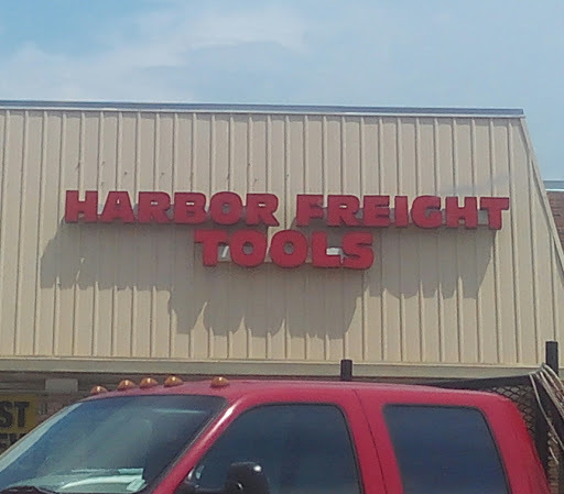 Hardware Store «Harbor Freight Tools», reviews and photos, 290 Eisenhower Dr, Biloxi, MS 39531, USA