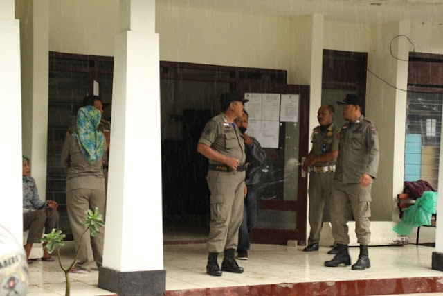 Setahun Direnovasi, Kantor Satpol PP Ngawi Atapnya Sudah Bocor