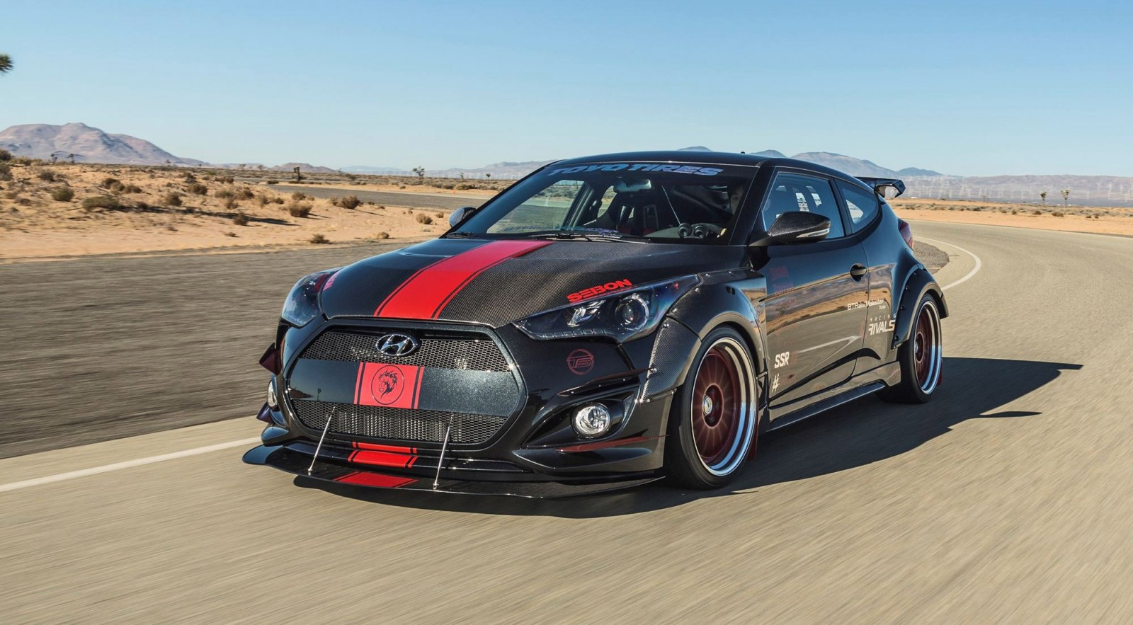 파일:2015-Hyundai-VELOSTER-Turbo-R-Spec-by-Blood-Type-Racing-13-1600x883.jpg