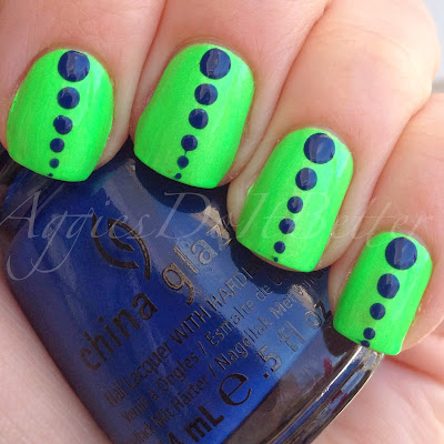 Aggies Do It Better: Seattle Seahawks inspired nails (retro dots)