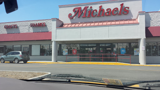 Craft Store «Michaels», reviews and photos, 1357 Towne Square Blvd NW, Roanoke, VA 24012, USA