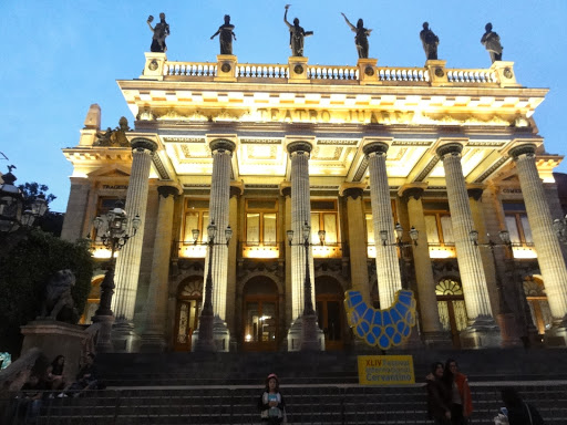 Estacionamiento San Pedro, Sostenes Rocha 35, Centro, 36000 Guanajuato, Gto., México, Aparcamiento | GTO