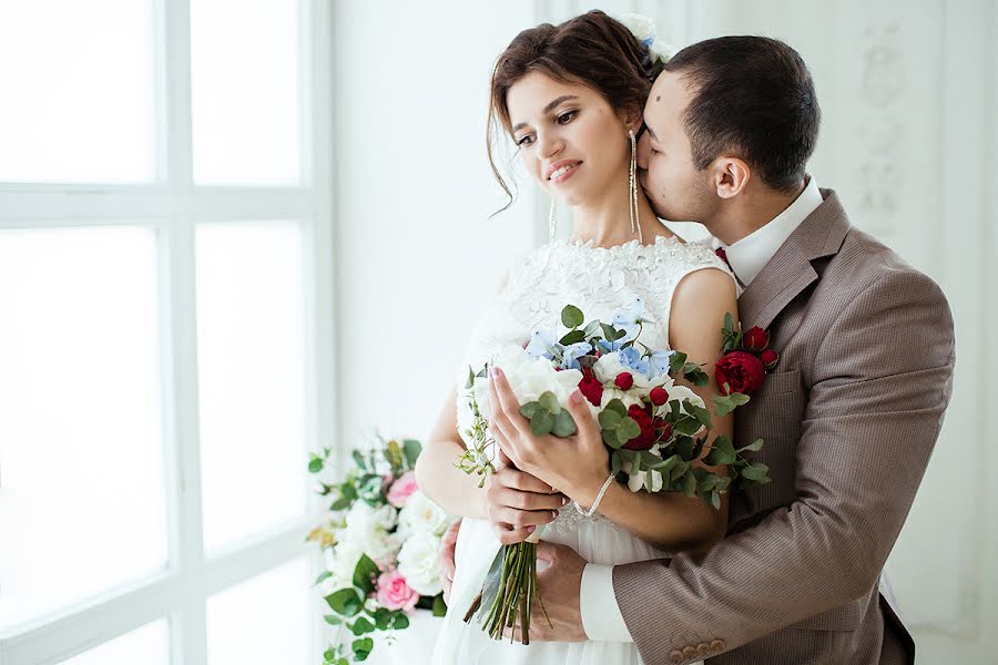 Fotógrafo de casamento Kseniya Kondrateva (21roman21). Foto de 30 de março 2019