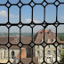 Tour romane : vue vers l'église et l'abbaye