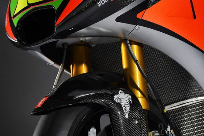 aprilia-rs-gp-motogp-2016-12.jpg