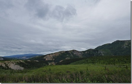 Alaska Mountain Range turning into foothills