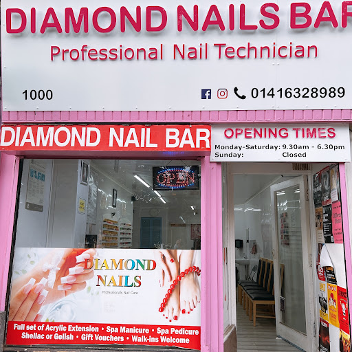 Diamond Nails Bar logo