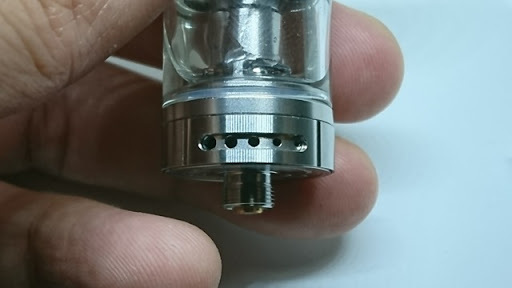 DSC 3225 thumb%255B2%255D - 【クリアロ】「Vapefly Nicolas MTLサブオームタンク」（ニコラスMTLサブオームタンク）レビュー！クリアロだけどMTLでめっちゃウマイ！エアー調整と設計の優秀さで思わぬナイスドロー！【アトマイザー/MTL/フレーバー/電子タバコ/VAPE】