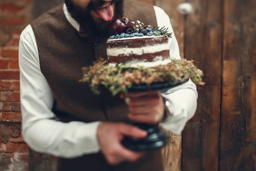 Fotógrafo de casamento Artem Bogdanov (artbog). Foto de 27 de março 2015