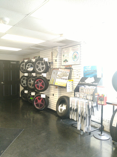 Tire Shop «Tires Plus», reviews and photos, 8565 N Davis Hwy, Pensacola, FL 32514, USA