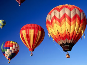 Festive Colors, Cardiff, California