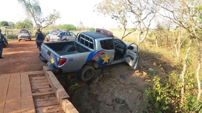 Correio de Rosário é assaltado e bandidos fogem na viatura da PM