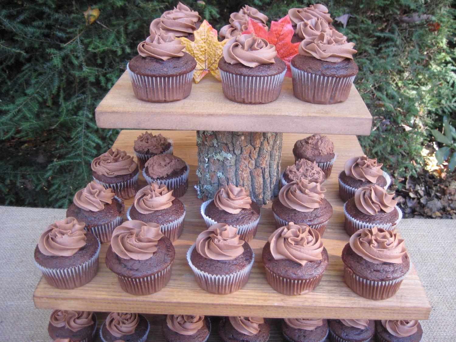 Rustic Cupcake Stand Wedding Decor Log Slice XLarge. From YourDivineAffair