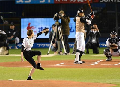 【動画】長澤まさみ、ノーバン始球式！肩の強さを魅せつけるwwww