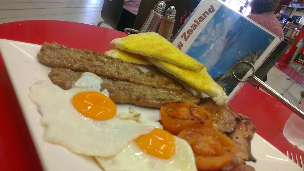 Il Kafe bacon eggs and sausages